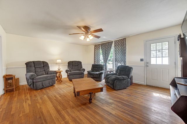 140 Hjelm Road, Porter, IN 46304