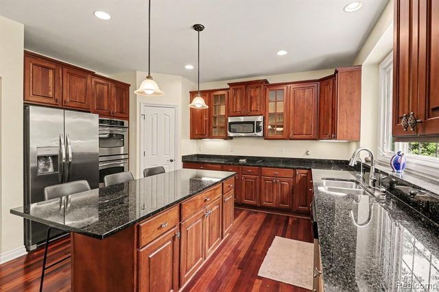 10490 Deer Ridge Trail, Holly, MI 48442
