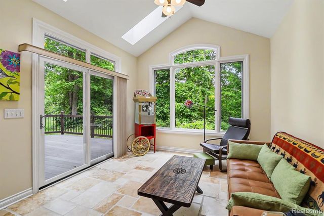 10490 Deer Ridge Trail, Holly, MI 48442