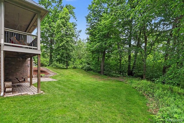10490 Deer Ridge Trail, Holly, MI 48442