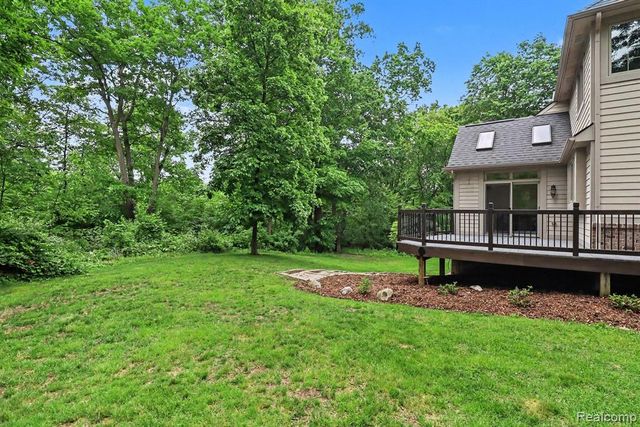 10490 Deer Ridge Trail, Holly, MI 48442