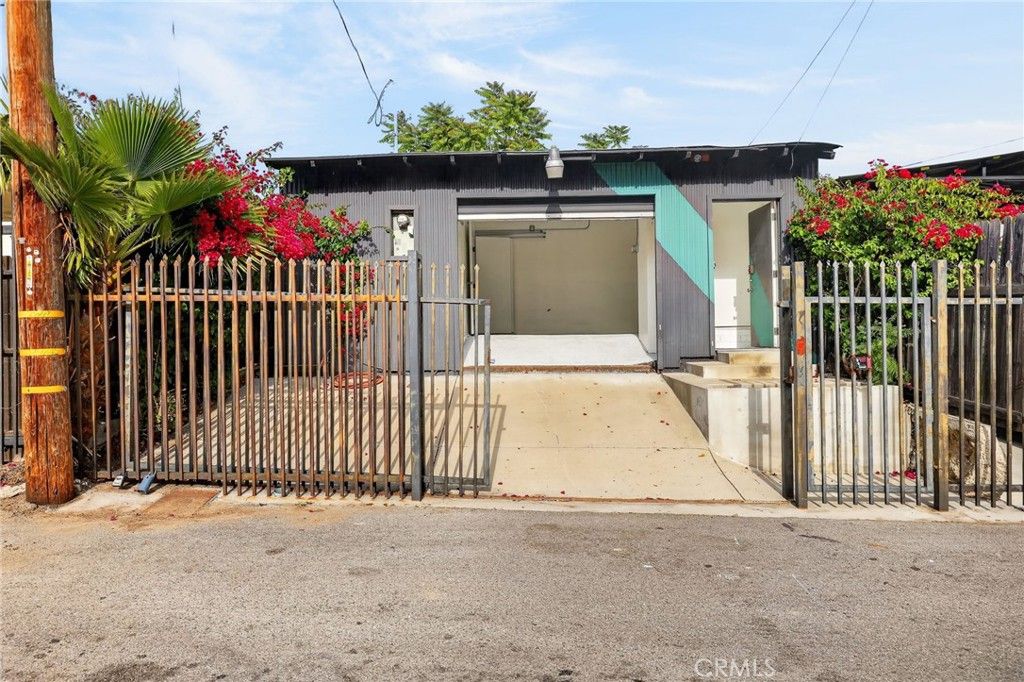 9939 Commerce Avenue, Tujunga, CA 91042 — photo 5