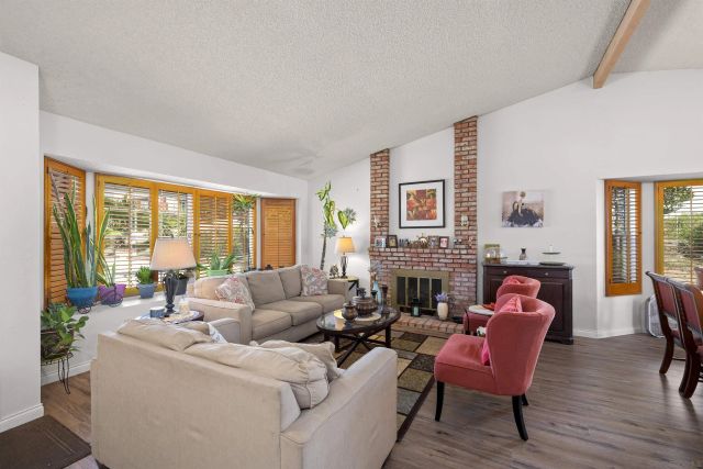 2336 Wind River Rd, El Cajon, CA 92019