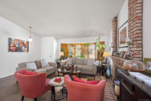 2336 Wind River Rd, El Cajon, CA 92019