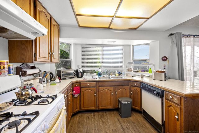 2336 Wind River Rd, El Cajon, CA 92019