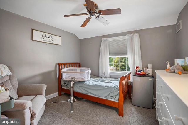 3032 EDMONDS RD, Lafayette Hill, PA 19444