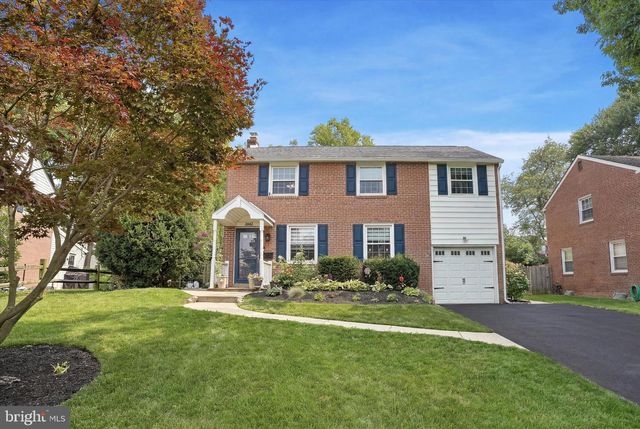 3032 EDMONDS RD, Lafayette Hill, PA 19444
