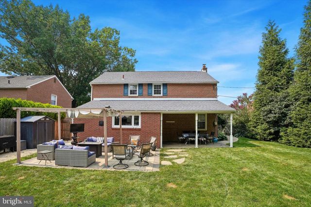 3032 EDMONDS RD, Lafayette Hill, PA 19444