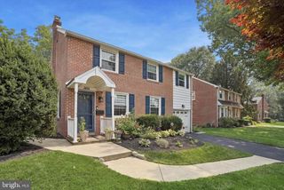 3032 EDMONDS RD, Lafayette Hill, PA 19444