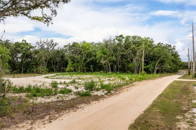 BAY STREET, Leesburg, FL 34788