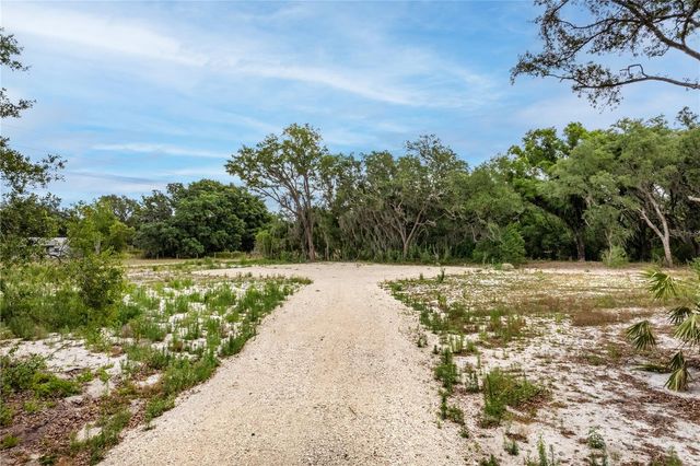 BAY STREET, Leesburg, FL 34788