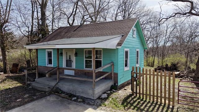 9409 E Independence Avenue, Independence, MO 64053