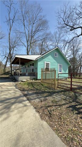 9409 E Independence Avenue, Independence, MO 64053