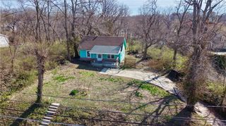 9409 E Independence Avenue, Independence, MO 64053