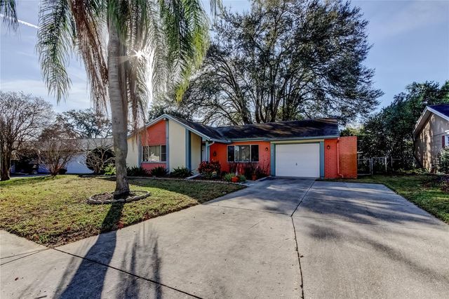 8210 WOODSONG ROW, Hudson, FL 34667