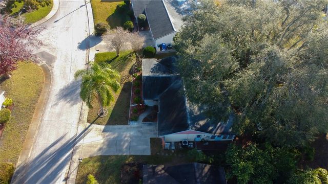 8210 WOODSONG ROW, Hudson, FL 34667