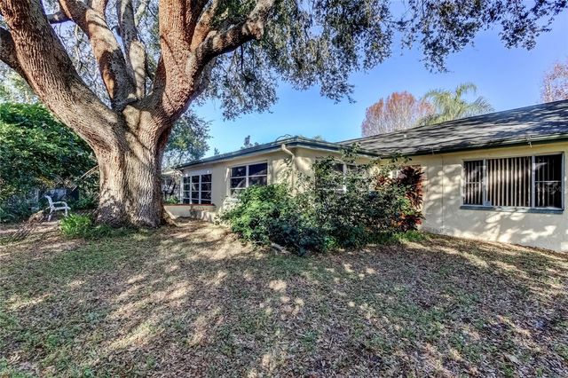 8210 WOODSONG ROW, Hudson, FL 34667