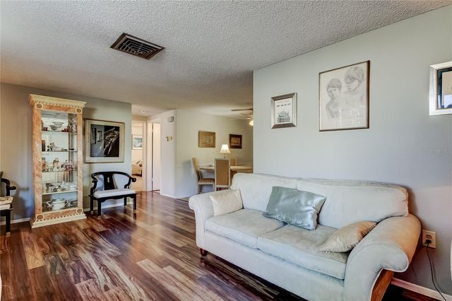 8210 WOODSONG ROW, Hudson, FL 34667