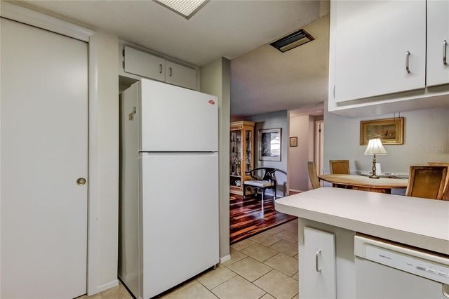 8210 WOODSONG ROW, Hudson, FL 34667