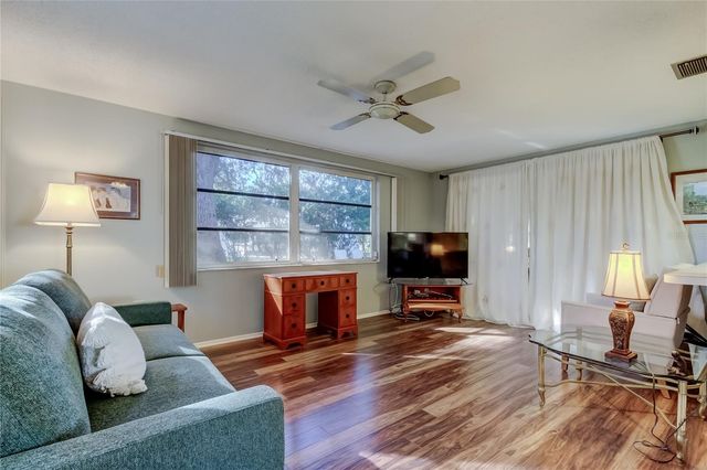 8210 WOODSONG ROW, Hudson, FL 34667