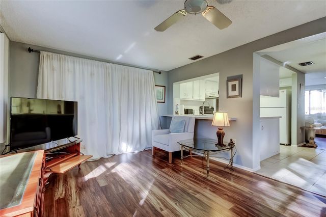 8210 WOODSONG ROW, Hudson, FL 34667