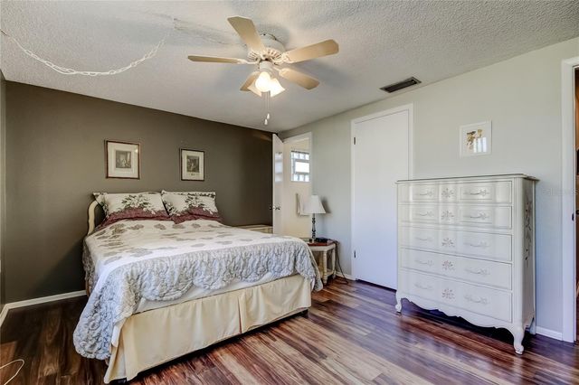 8210 WOODSONG ROW, Hudson, FL 34667