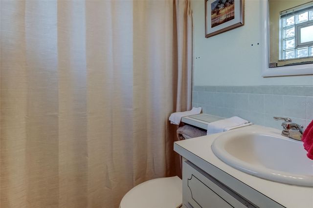 8210 WOODSONG ROW, Hudson, FL 34667