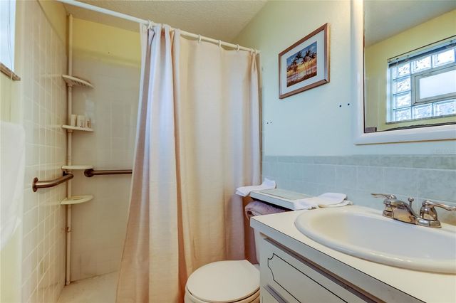 8210 WOODSONG ROW, Hudson, FL 34667