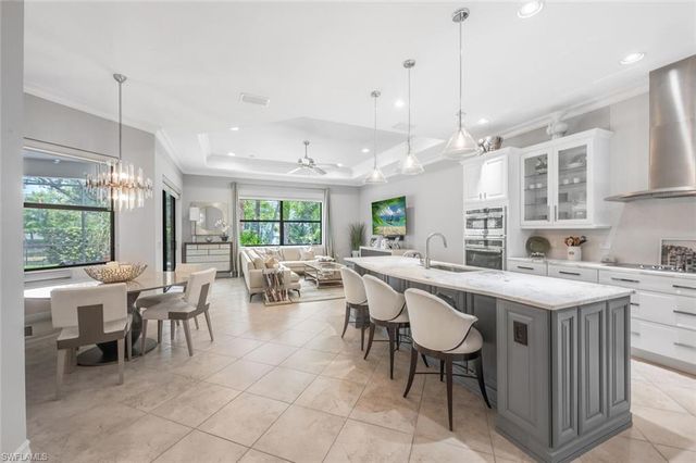 6865 Il Regalo CIR, Naples, FL 34109