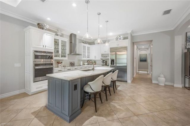 6865 Il Regalo CIR, Naples, FL 34109