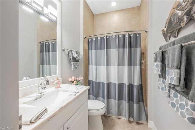 6865 Il Regalo CIR, Naples, FL 34109