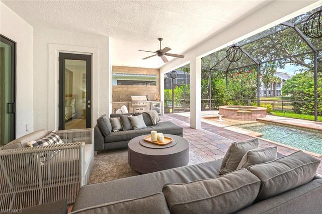 6865 Il Regalo CIR, Naples, FL 34109