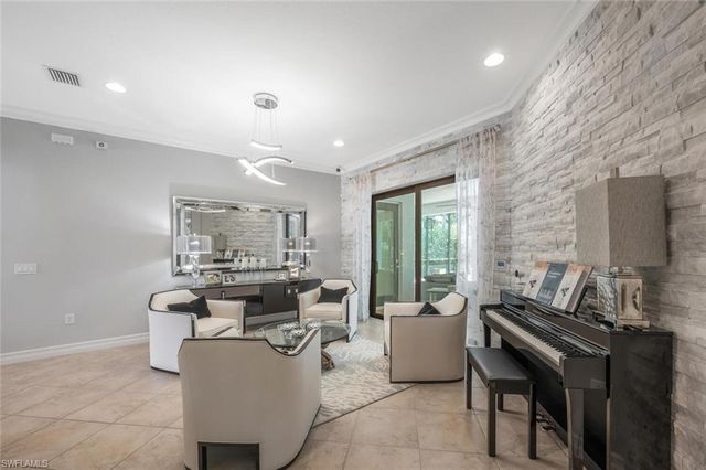 6865 Il Regalo CIR, Naples, FL 34109