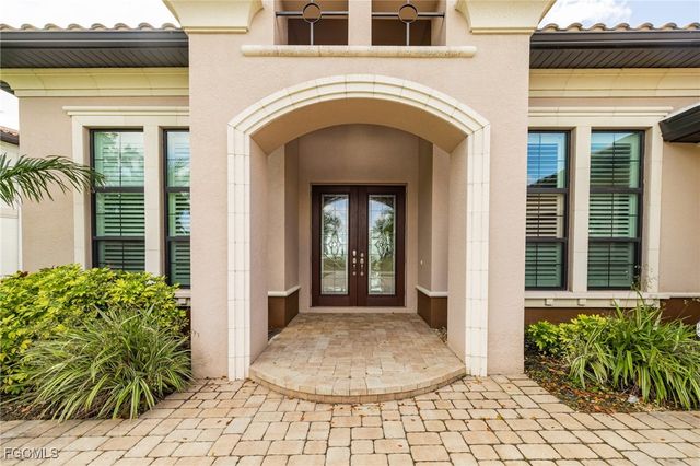 2262 SE 28th ST, Cape Coral, FL 33904