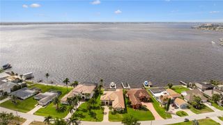 2262 SE 28th ST, Cape Coral, FL 33904