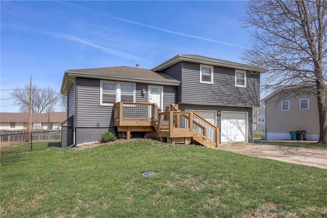 21850 W 179th Street, Olathe, KS 66062