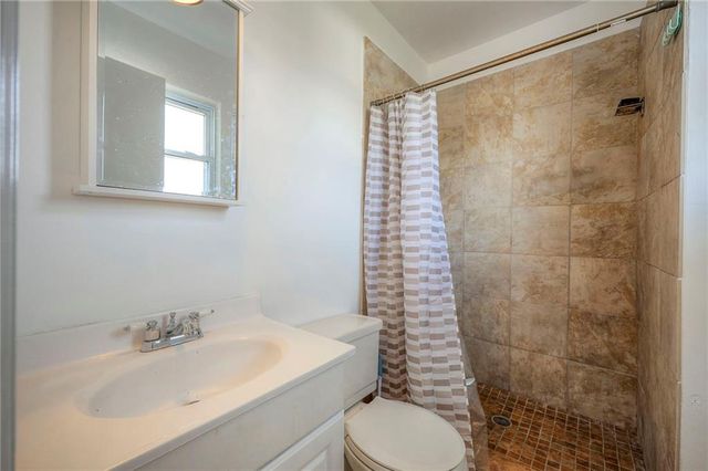 21850 W 179th Street, Olathe, KS 66062