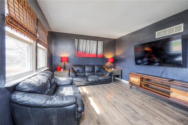 21850 W 179th Street, Olathe, KS 66062