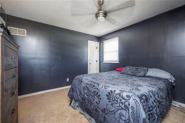 21850 W 179th Street, Olathe, KS 66062