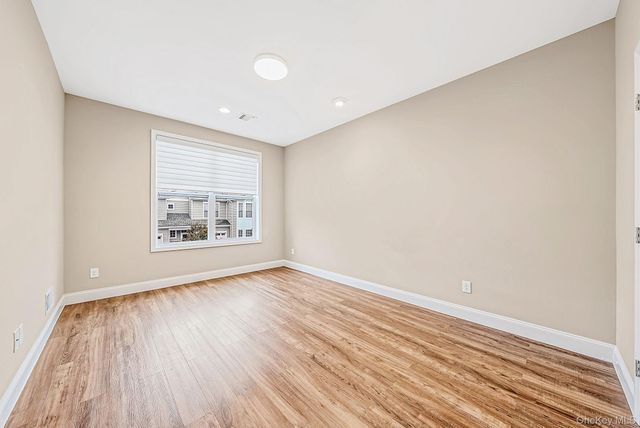 2305 Townhome Way, Huntington Station, NY 11746