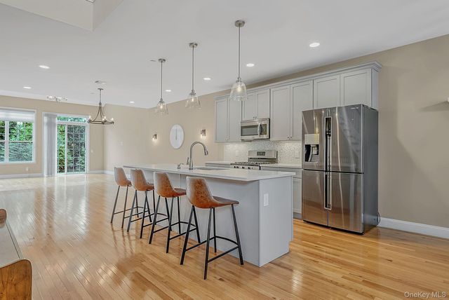 2305 Townhome Way, Huntington Station, NY 11746
