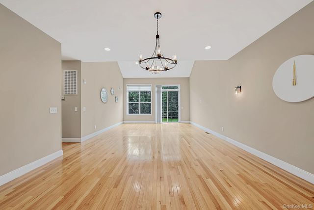 2305 Townhome Way, Huntington Station, NY 11746