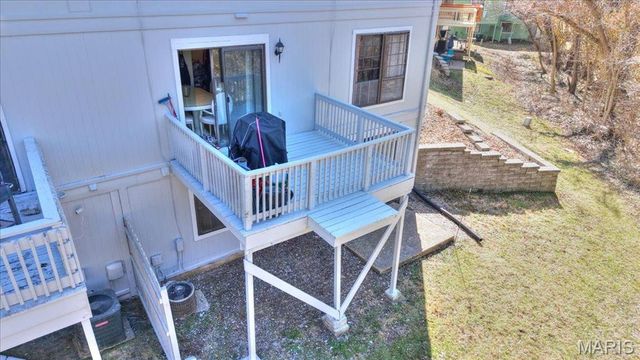 11221 Sugartrail Drive, St Louis, MO 63136