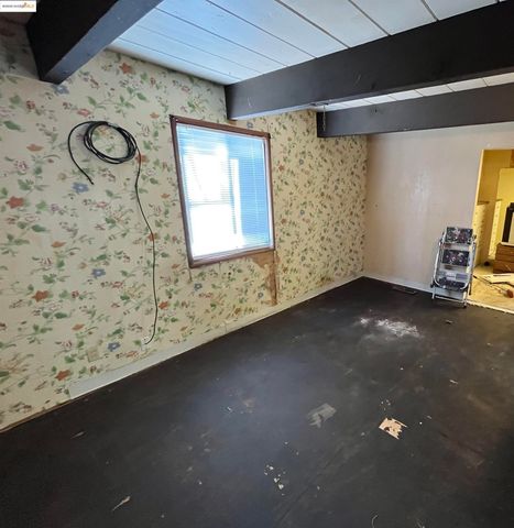 24691 Quartz Ave, Mi Wuk Village, CA 95346