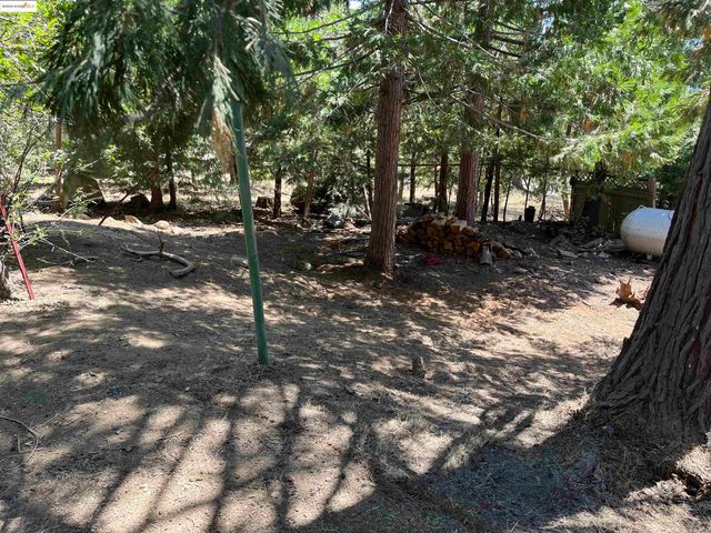 24691 Quartz Ave, Mi Wuk Village, CA 95346