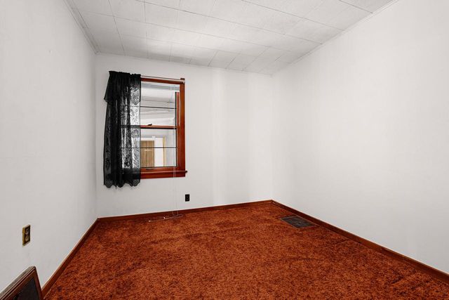 2602 Diagonal ROAD, La Crosse, WI 54601