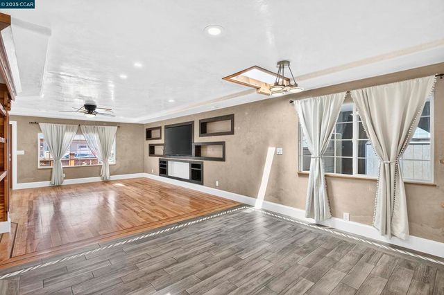 1758 Garvin Ave, Richmond, CA 94801