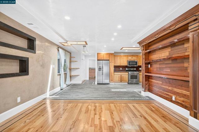 1758 Garvin Ave, Richmond, CA 94801