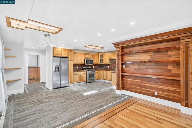1758 Garvin Ave, Richmond, CA 94801