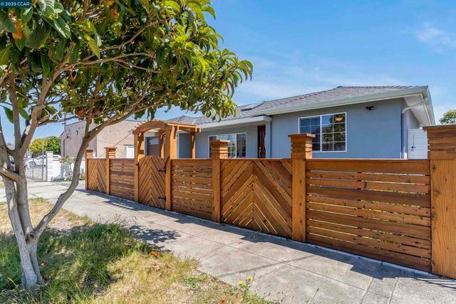 1758 Garvin Ave, Richmond, CA 94801